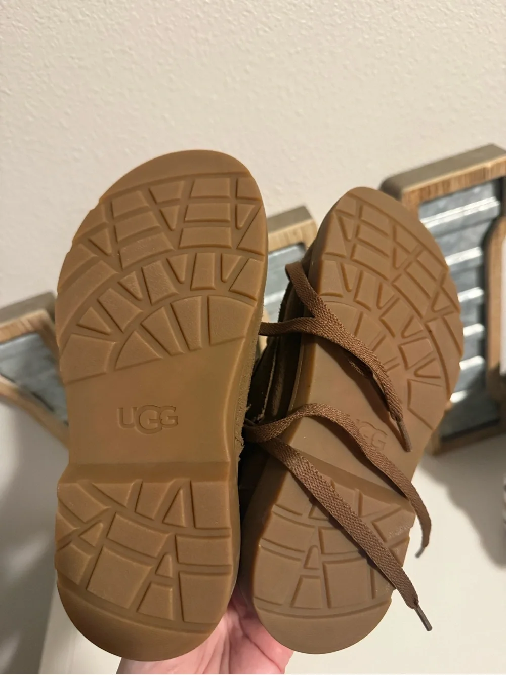 UGG Kids Kristian Chelham Weather Suede Lace-Up Zipper Ankle Boots